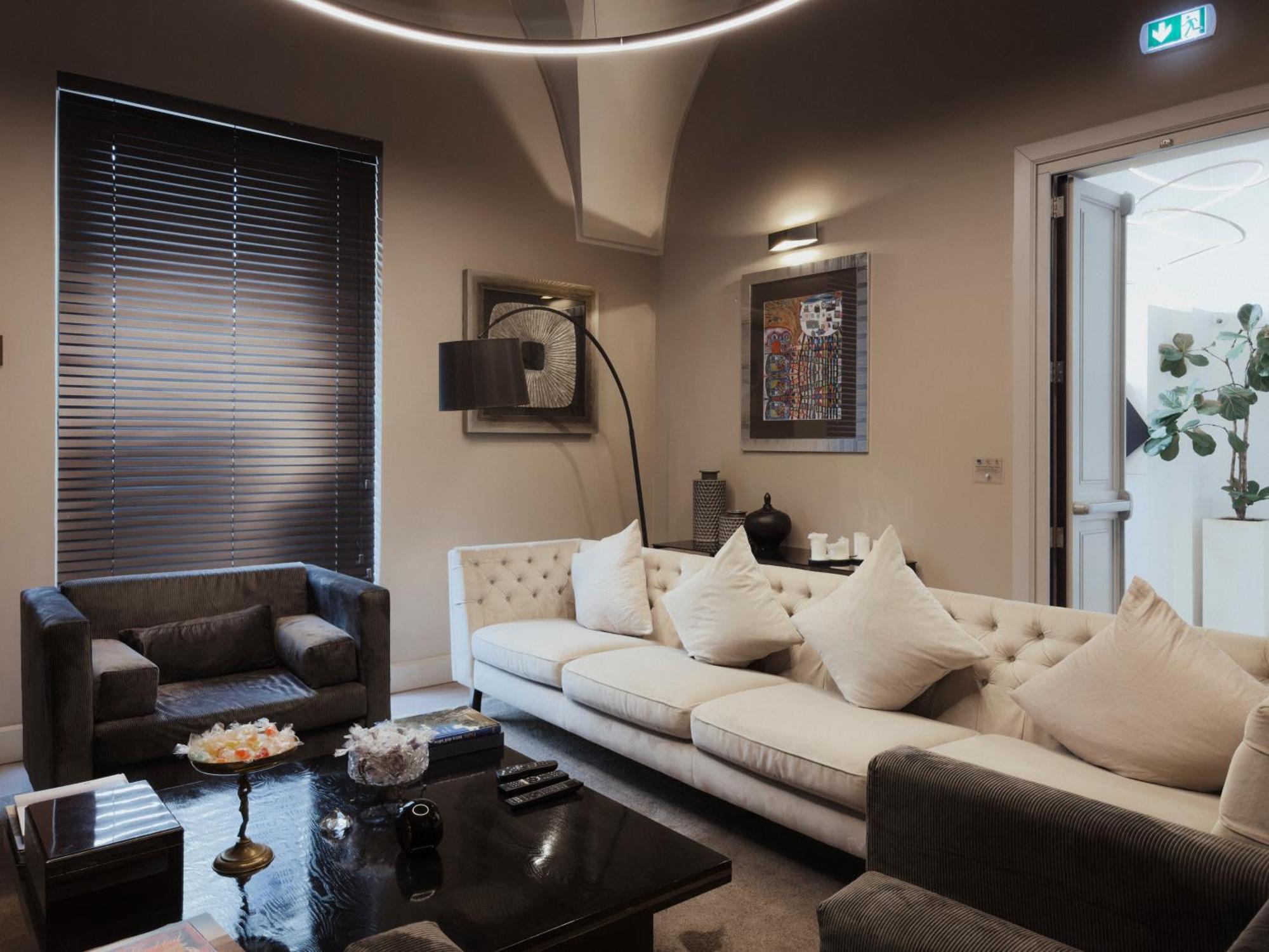 ホテル Casa 300Mila レッチェ エクステリア 写真